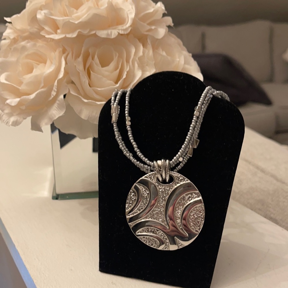 Lia Sophia silver tone /beaded necklace